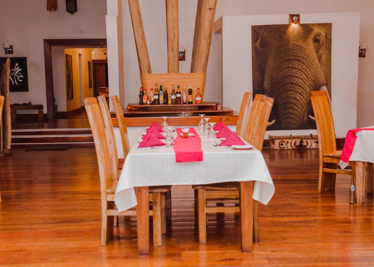 Escarpment Luxury Lodge Manyara 음토와음부 외부 사진